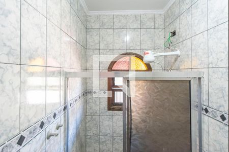 Banheiro  de casa para alugar com 2 quartos, 105m² em Jardim Stella, Santo André
