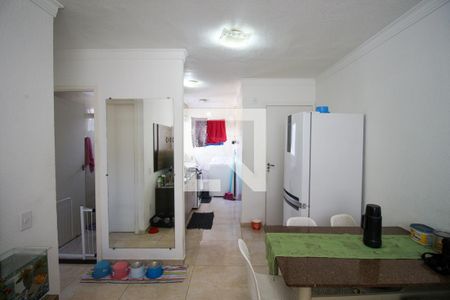 Sala de apartamento para alugar com 2 quartos, 50m² em Jardim das Oliveiras, São Paulo