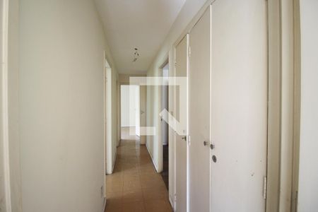 Corredor de apartamento à venda com 3 quartos, 141m² em Vila Nova Conceição, São Paulo