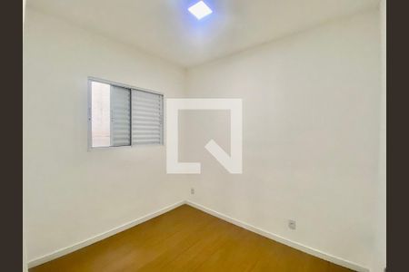 Quarto 1 de apartamento para alugar com 2 quartos, 30m² em Vila Formosa, São Paulo