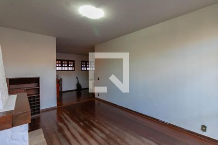 Sala de casa para alugar com 5 quartos, 365m² em Belvedere, Belo Horizonte