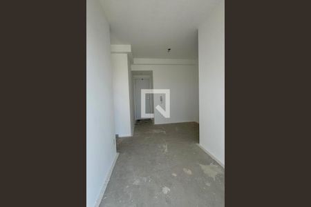 Sala de apartamento à venda com 2 quartos, 47m² em Jardim Tupanci, Barueri