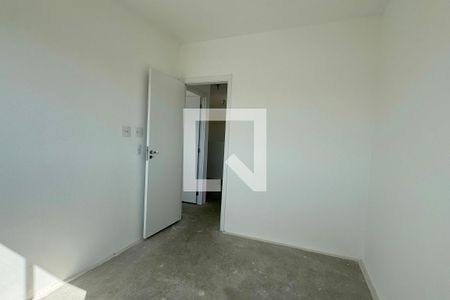 Quarto 2 de apartamento à venda com 2 quartos, 55m² em Jardim Tupanci, Barueri