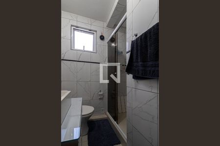 banheiro social_2 de casa à venda com 5 quartos, 250m² em Vila Moraes, São Paulo