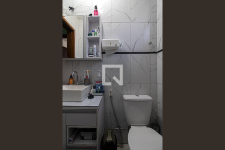 banheiro social_4 de casa à venda com 5 quartos, 250m² em Vila Moraes, São Paulo