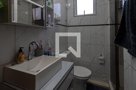 banheiro social_1 de casa à venda com 5 quartos, 250m² em Vila Moraes, São Paulo