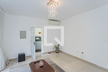 Sala de casa para alugar com 2 quartos, 180m² em Vila dos Remedios, São Paulo