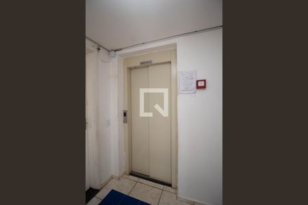 Hall social -  de apartamento para alugar com 2 quartos, 50m² em Vila Nina, São Paulo