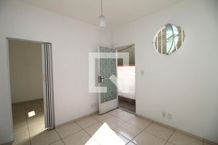 Sala de casa para alugar com 2 quartos, 50m² em Brás de Pina, Rio de Janeiro