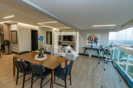 Sala de Estar/Jantar de apartamento à venda com 3 quartos, 137m² em Loteamento Alphaville Campinas, Campinas