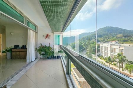 Varanda de apartamento para alugar com 3 quartos, 154m² em Mar E Céu, Guarujá