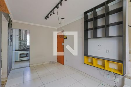 Sala de apartamento à venda com 2 quartos, 100m² em Arvoredo, Contagem