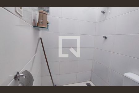 Banheiro  de casa à venda com 2 quartos, 110m² em Sapucaias Iii, Contagem