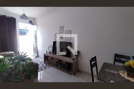 Sala de casa para alugar com 2 quartos, 110m² em Sapucaias Iii, Contagem