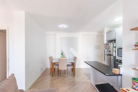 Sala de apartamento à venda com 3 quartos, 69m² em Jardim Sindona, Osasco