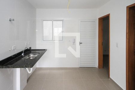 Cozinha de apartamento à venda com 2 quartos, 33m² em Vila Antonieta, São Paulo