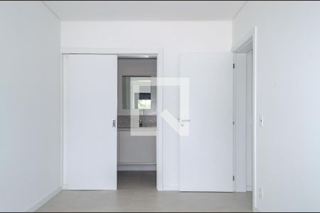 Suíte - Dormitório de apartamento para alugar com 2 quartos, 69m² em João Paulo, Florianópolis