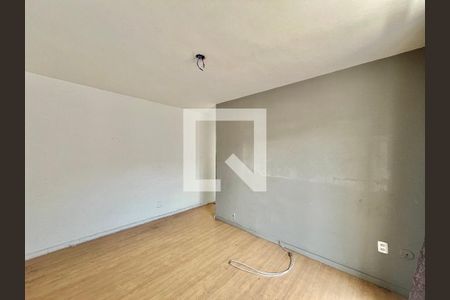 Sala de apartamento à venda com 2 quartos, 701m² em Jacarepaguá, Rio de Janeiro