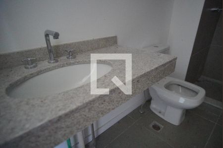 Banheiro Corredor de apartamento à venda com 1 quarto, 47m² em Passo D’areia, Porto Alegre