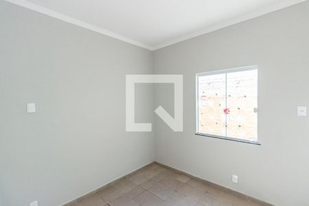 Quarto de casa para alugar com 1 quarto, 50m² em Irajá, Rio de Janeiro