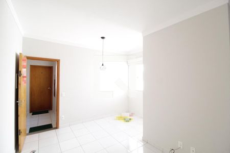 Sala de apartamento para alugar com 2 quartos, 47m² em Jardim Holanda, Uberlândia