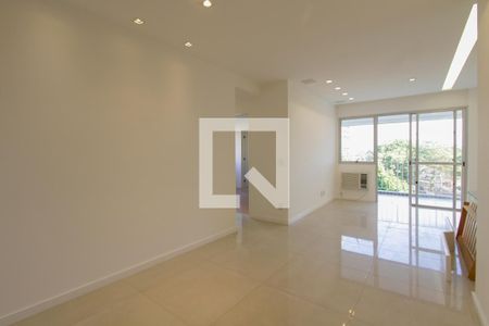 Sala de apartamento para alugar com 2 quartos, 80m² em Barra da Tijuca, Rio de Janeiro