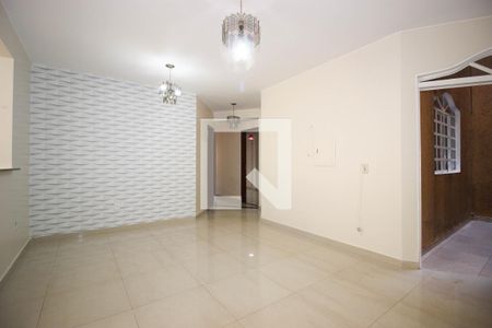 Sala 2 de casa para alugar com 3 quartos, 408m² em Taguatinga Norte (taguatinga), Brasília