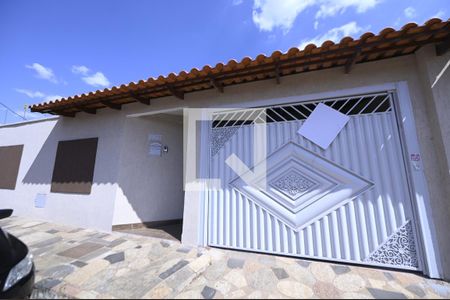 Casa para alugar com 3 quartos, 185m² em Setor Castelo Branco, Goiânia