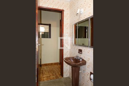 Banheiro Social 1 de casa à venda com 3 quartos, 245m² em Santa Maria, São Caetano do Sul