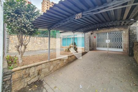 Garagem de casa à venda com 3 quartos, 234m² em Ipiranga, São Paulo