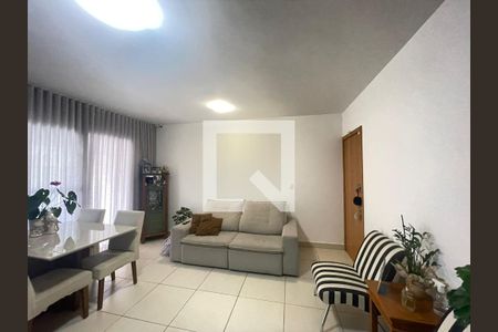 sala  de apartamento à venda com 2 quartos, 65m² em Centro, Belo Horizonte