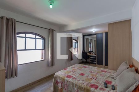 Suíte de casa para alugar com 3 quartos, 800m² em Vila Verde, São Paulo