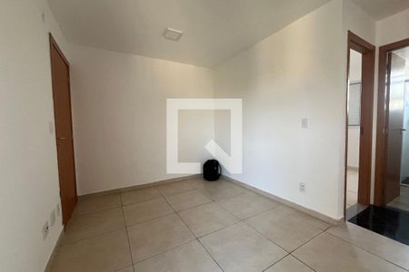 Sala de apartamento para alugar com 2 quartos, 44m² em Parque Santa Rosa, Suzano