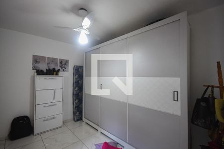 Casa à venda com 120m², 2 quartos e 2 vagas Casa à venda com 120m², 2 quartos e 2 vagasQuarto