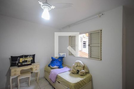 Casa à venda com 120m², 2 quartos e 2 vagas Casa à venda com 120m², 2 quartos e 2 vagasQuarto