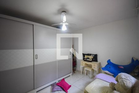 Casa à venda com 120m², 2 quartos e 2 vagas Casa à venda com 120m², 2 quartos e 2 vagasQuarto