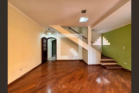 Sala de casa para alugar com 3 quartos, 220m² em Jardim Santo Antônio, Santo André