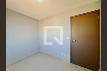 Quarto 2 de apartamento para alugar com 2 quartos, 48m² em Jardins Mangueiral, Brasília