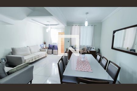 Sala de casa à venda com 3 quartos, 109m² em Heliópolis, Belo Horizonte