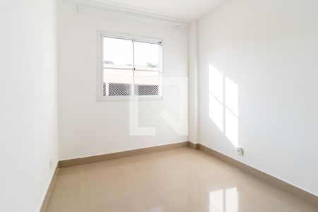 Quarto 1 de apartamento para alugar com 2 quartos, 70m² em Campo Comprido, Curitiba