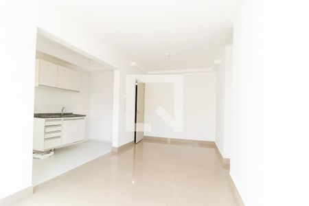 Sala de apartamento para alugar com 2 quartos, 70m² em Campo Comprido, Curitiba