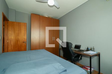 Quarto de apartamento à venda com 3 quartos, 78m² em Floresta, Porto Alegre