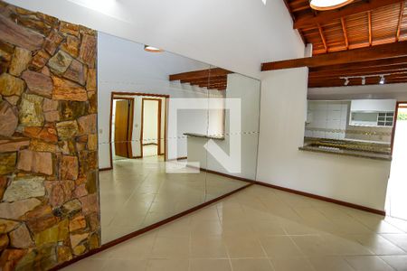 Sala de casa de condomínio para alugar com 3 quartos, 130m² em Jardim Krahe, Viamão