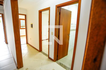Corredor de casa de condomínio para alugar com 2 quartos, 130m² em Jardim Krahe, Viamão