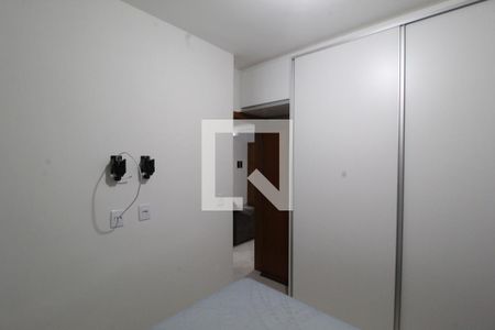 Quarto 2 de apartamento para alugar com 2 quartos, 50m² em Pampulha, Uberlândia