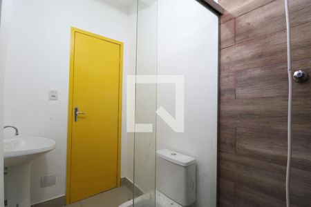 Banheiro de apartamento para alugar com 1 quarto, 29m² em Lapa, São Paulo