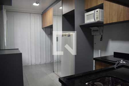 Cozinha de kitnet/studio para alugar com 1 quarto, 15m² em Boqueirão, Curitiba