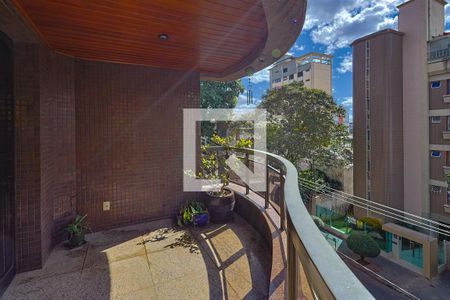 Varanda de apartamento para alugar com 4 quartos, 197m² em Santo Antônio, Belo Horizonte