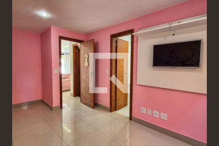Quarto 1 de casa de condomínio para alugar com 4 quartos, 400m² em Vargem Pequena, Rio de Janeiro