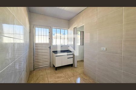 Cozinha / Area De Serviço de kitnet/studio para alugar com 1 quarto, 15m² em Jardim Nizia, São Paulo